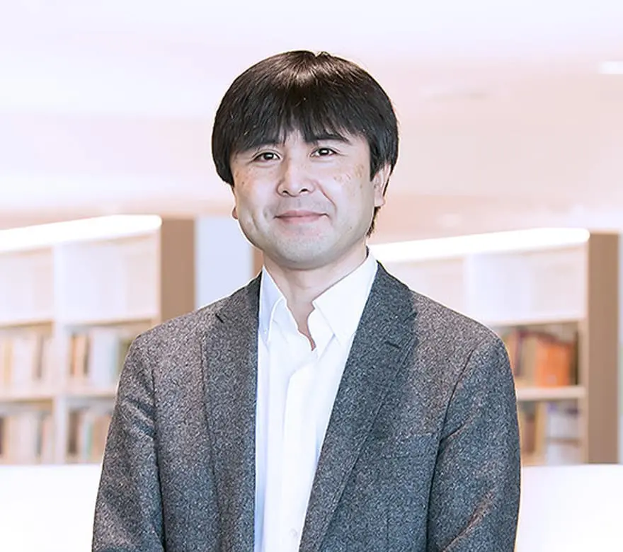 article-heart-002-researcher.webp