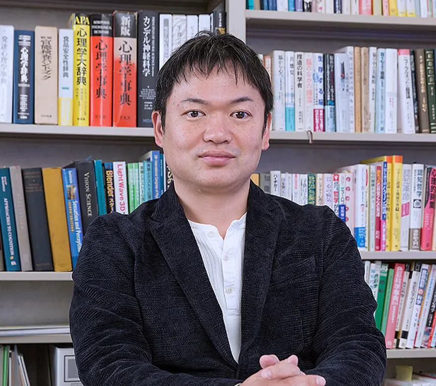 article-heart-005-researcher.webp